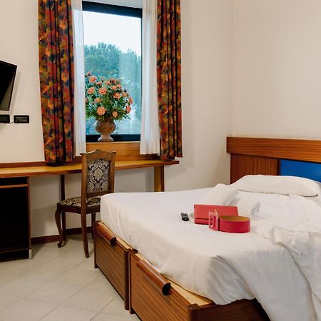 Hotel Il Maglio Imola Esterno foto