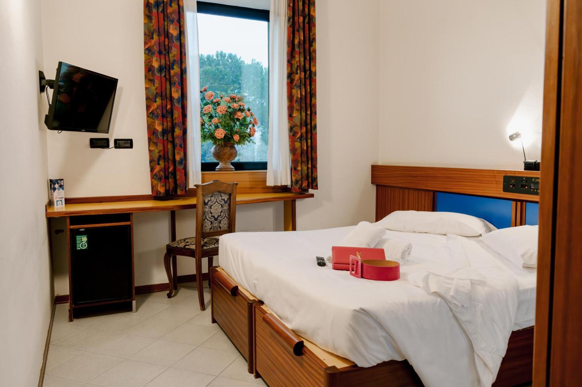 Hotel Il Maglio Imola Esterno foto