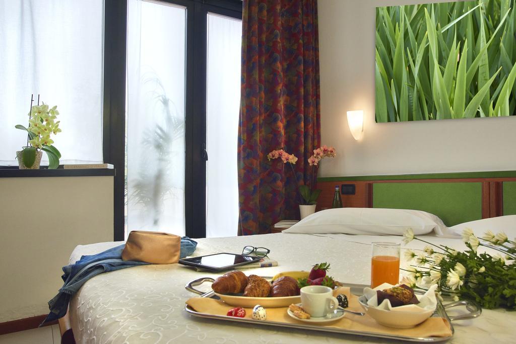 Hotel Il Maglio Imola Esterno foto
