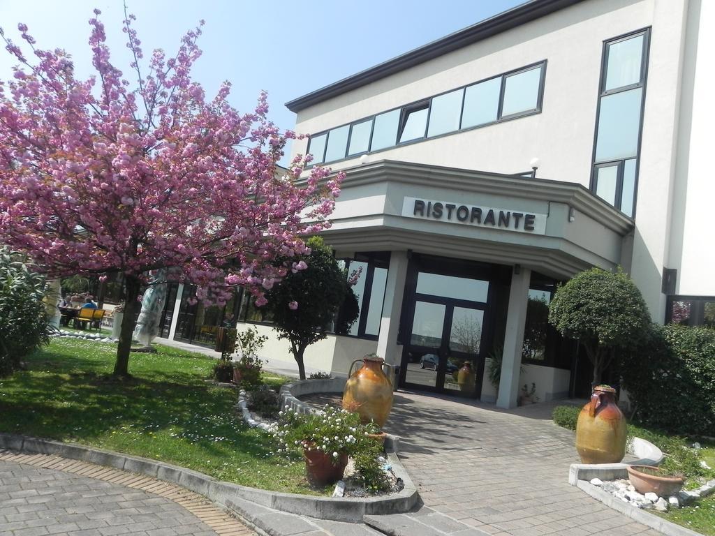 Hotel Il Maglio Imola Esterno foto
