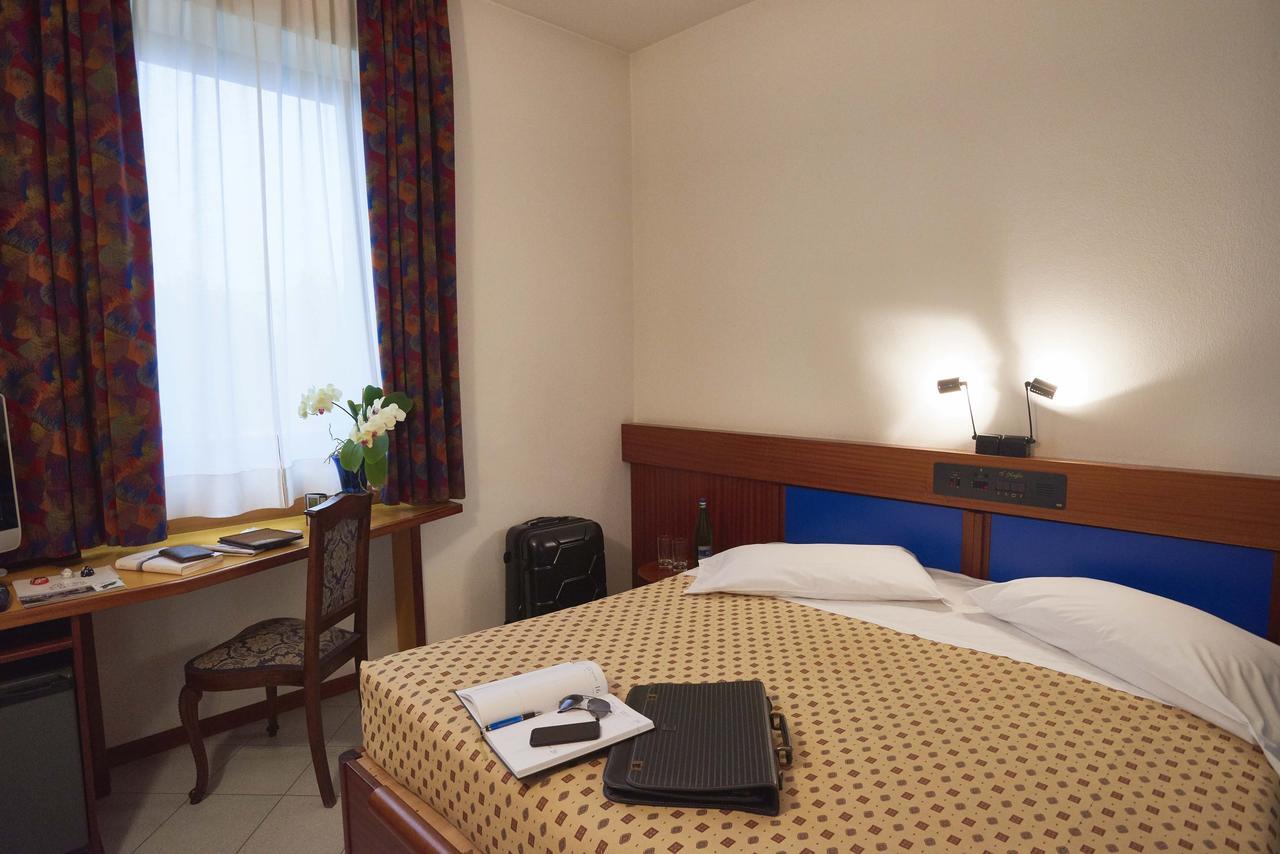 Hotel Il Maglio Imola Esterno foto